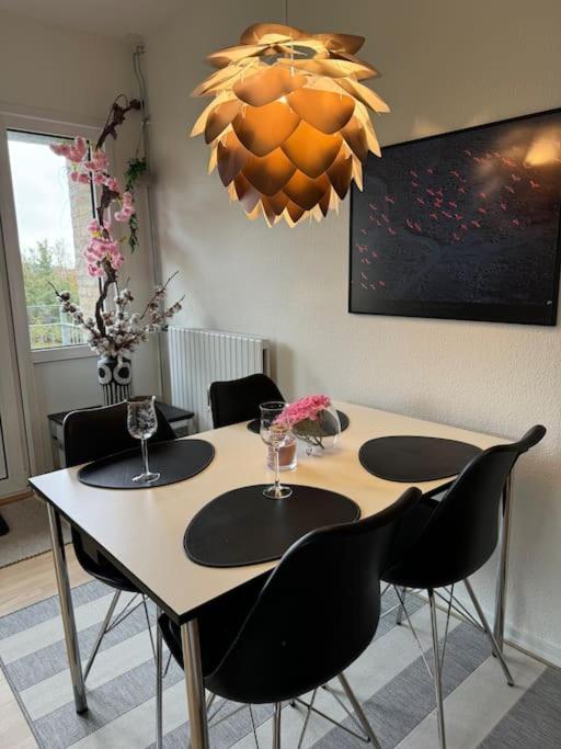 Stor Og Lys Lejlighed I Hjertet Af Holstebro Kültér fotó